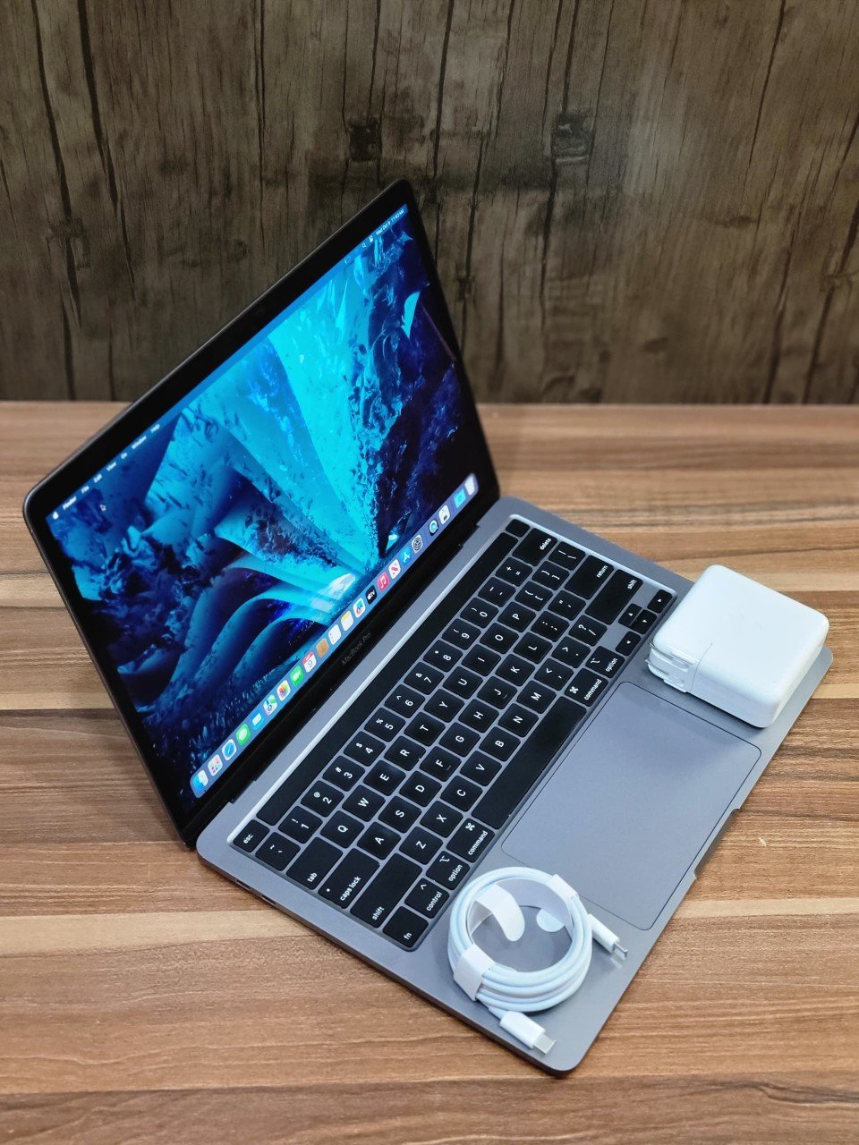 🇺🇸 𝗠𝗔𝗖𝗕𝗢𝗢𝗞 𝗣𝗥𝗢 𝟮𝟬𝟮𝟬 ||
𝟭𝟯-𝗶𝗻𝗰𝗵